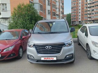 2020 Hyundai Grand Starex, серебристый, 1900000 рублей, вид 1
