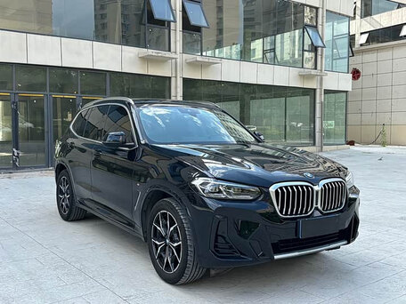 2023 BMW X3 25i xDrive III (G01) Рестайлинг, чёрный, 4014323 рублей, вид 3
