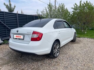 2017 Skoda Rapid I Рестайлинг, белый, 1050000 рублей, вид 3