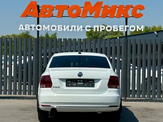 2019 Volkswagen Polo V Рестайлинг, белый, 695000 рублей, вид 5
