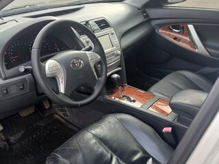 2010 Toyota Camry VI (XV40) Рестайлинг, серебристый, 860000 рублей, вид 5