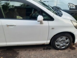 2006 Honda Fit I, белый, 370000 рублей, вид 3