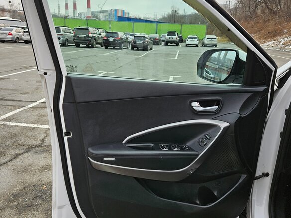 2014 Hyundai Santa Fe III, белый, 2000000 рублей - вид 3