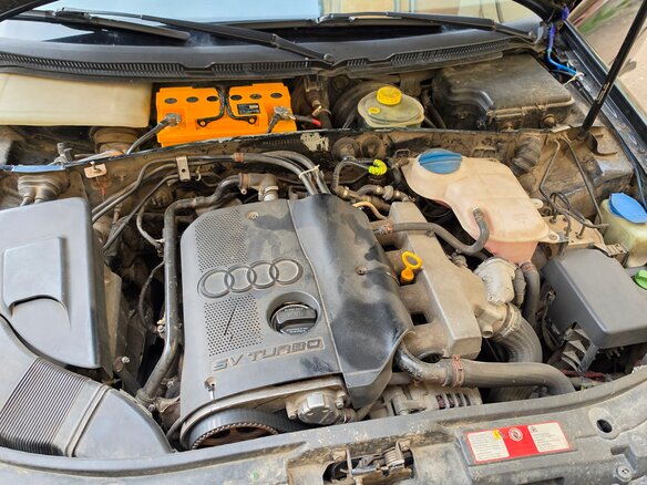 2001 Audi A6 II (C5), чёрный - вид 12