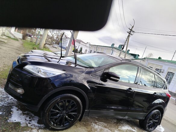 2013 Ford Kuga II, чёрный, 1150000 рублей - вид 3