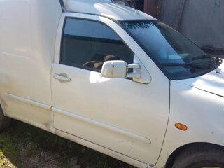 2002 Volkswagen Caddy II, белый, 200000 рублей, вид 2