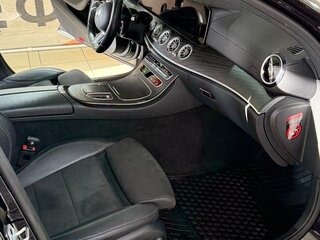 2021 Mercedes-Benz E-Класс 200 V (W213, S213, C238) Рестайлинг, чёрный, 4300000 рублей, вид 4