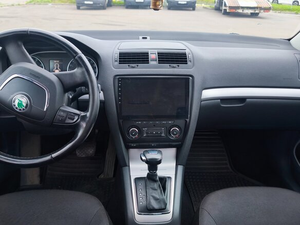2012 Skoda Octavia II (A5) Рестайлинг, серый, 1160000 рублей - вид 7