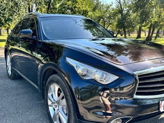2015 Infiniti QX70, чёрный, 2100000 рублей, вид 1