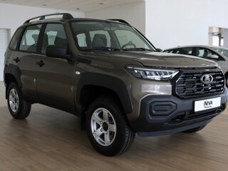 2026 Lada (ВАЗ) Niva Travel I Рестайлинг, коричневый, 1623000 рублей, вид 2