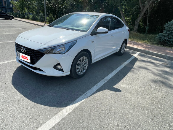 2021 Hyundai Solaris II Рестайлинг, белый