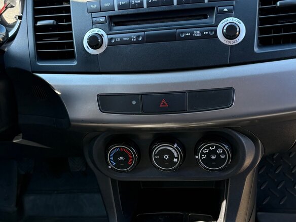 2007 Mitsubishi Lancer X, серебристый - вид 27