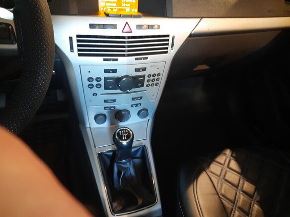 2011 Opel Astra H Рестайлинг, серый - вид 18