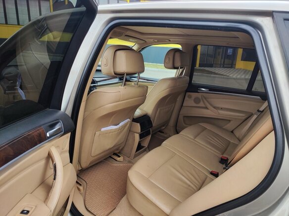 2008 BMW X5 3.0si II (E70), золотистый, 1650000 рублей - вид 14