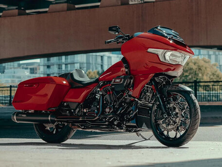 2025 Harley-Davidson CVO Road Glide, красный, 6500000 рублей, вид 1