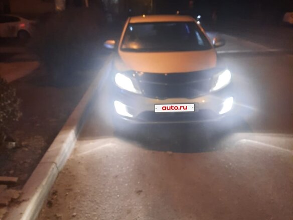 2012 Kia Rio 5-speed III, серебристый, 700000 рублей - вид 13