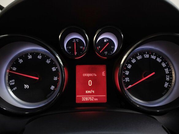 2012 Opel Astra GTC J Рестайлинг, жёлтый - вид 16