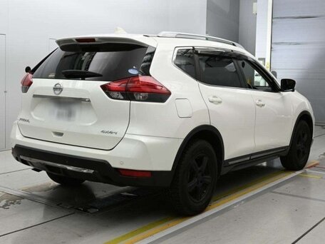 2021 Nissan X-Trail III Рестайлинг, белый, 2150000 рублей, вид 3