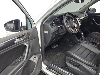 2022 Volkswagen Tiguan II Рестайлинг, белый, 3590000 рублей, вид 5