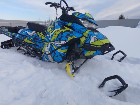 2017 BRP Ski-Doo Summit 850, чёрный, 1150000 рублей, вид 1