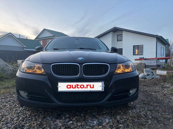 2009 BMW 3 серии 320d V (E90/E91/E92/E93) Рестайлинг, чёрный, 1050000 рублей - вид 1