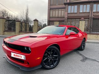 2020 Dodge Challenger III Рестайлинг 2, красный, 4600000 рублей, вид 2