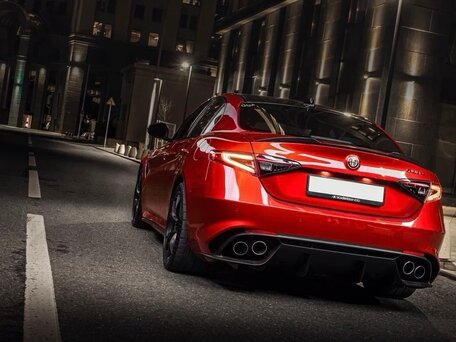 2024 Alfa Romeo Giulia Quadrifoglio II (952) Рестайлинг 2, красный, 6800000 рублей, вид 2