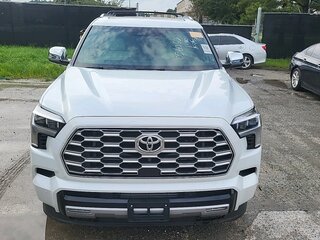 2025 Toyota Sequoia III, белый, 17000000 рублей, вид 3