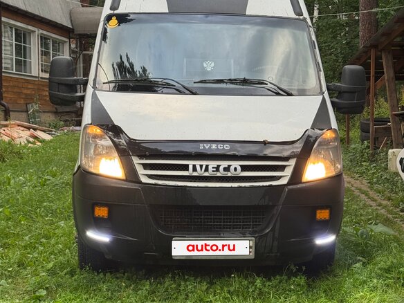 2010 Iveco Daily, белый, 999999 рублей - вид 2