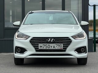 2018 Hyundai Solaris II, белый, 1319000 рублей, вид 3