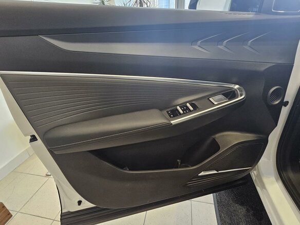 2025 Geely Cityray, белый - вид 19