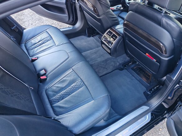 2021 BMW 7 серии 740i VI (G11/G12) Рестайлинг, чёрный, 5950000 рублей - вид 13