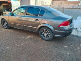 2011 Opel Astra H Рестайлинг, серый, 485000 рублей, вид 2