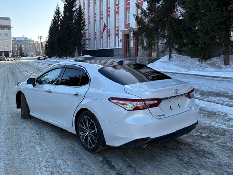 2023 Toyota Camry US Market VIII (XV70) Рестайлинг, белый, 4190000 рублей, вид 2