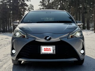 2018 Toyota Vitz III (XP130) Рестайлинг 2, серебристый, 1250000 рублей, вид 3