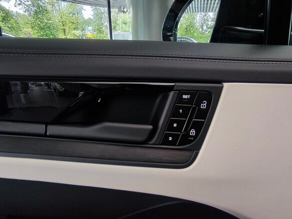 2026 Porsche Cayenne Coupé III Рестайлинг, серый, 22890000 рублей - вид 17