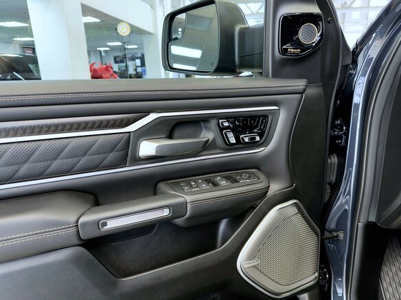 2026 Ram 1500 Crew Cab V Рестайлинг, синий, 10363129 рублей - вид 11