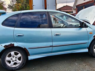 2000 Nissan Tino, голубой, 250000 рублей, вид 2