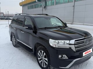 2016 Toyota Land Cruiser 200 Series Рестайлинг 2, чёрный, 6800000 рублей, вид 2
