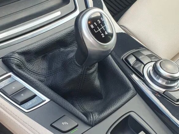 2013 BMW 5 серии 528i VI (F10/F11/F07) Рестайлинг, чёрный - вид 9