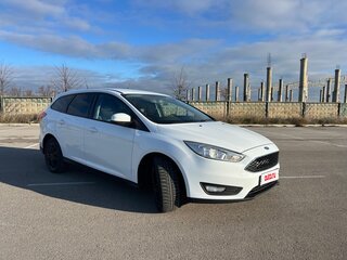 2015 Ford Focus III Рестайлинг, белый, 1250000 рублей, вид 1
