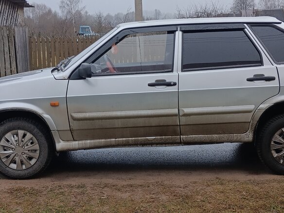 2010 Lada (ВАЗ) 2114, серебристый, 210000 рублей - вид 4