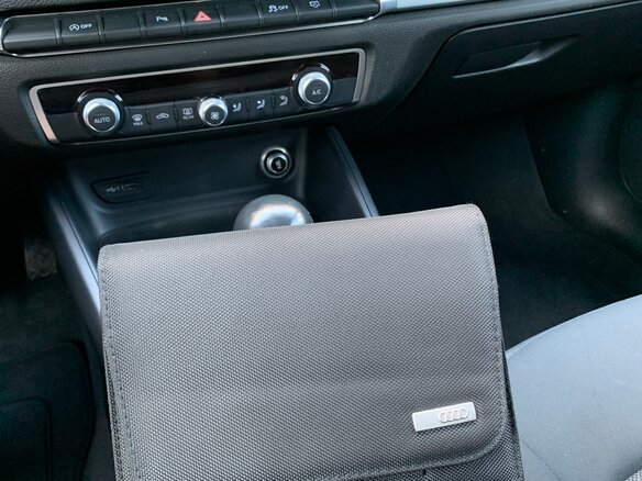 2019 Audi A3 III (8V) Рестайлинг, чёрный, 1320000 рублей - вид 19