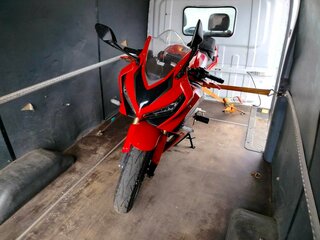2022 Honda CBR 650R, красный, 950000 рублей, вид 1
