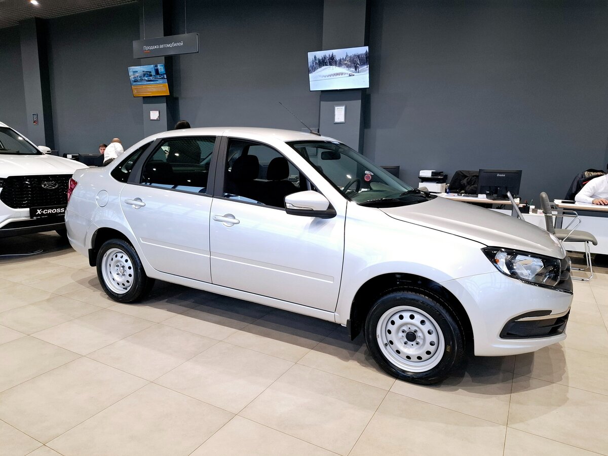 Открыть фотографии: Lada (ВАЗ) Granta I Рестайлинг