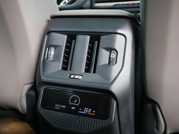 2025 BMW X3 30L xDrive IV (G45/G48), чёрный - вид 18