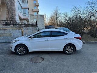 2015 Hyundai Elantra V (MD) Рестайлинг, белый, 1100000 рублей, вид 3