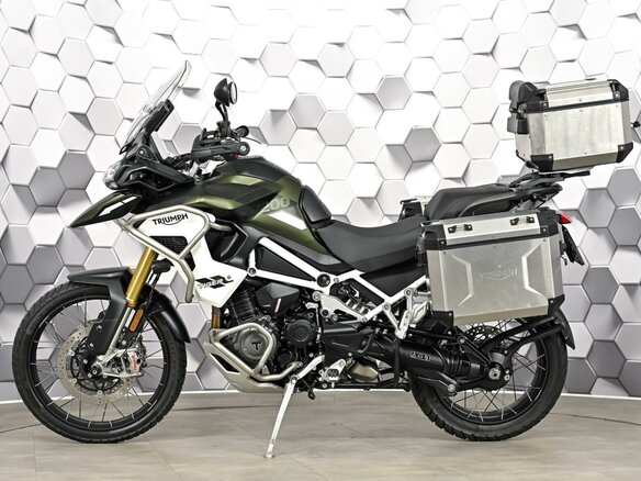 2023 Triumph Tiger 1200, зелёный, 1569000 рублей - вид 3