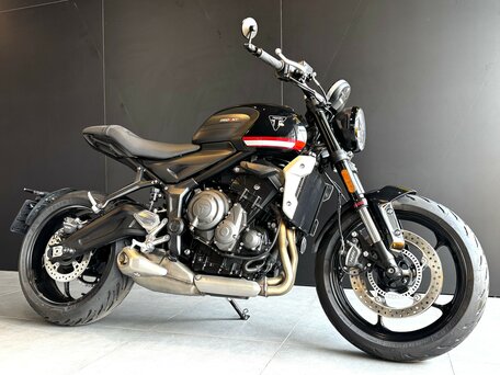 2021 Triumph Trident 660, чёрный, 930000 рублей, вид 1