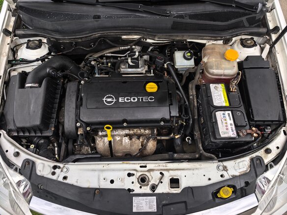 2013 Opel Astra H Рестайлинг, белый, 750000 рублей - вид 15
